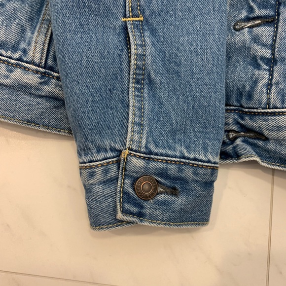 🍋Levi’s Sherpa Jacket - Picture 4 of 6